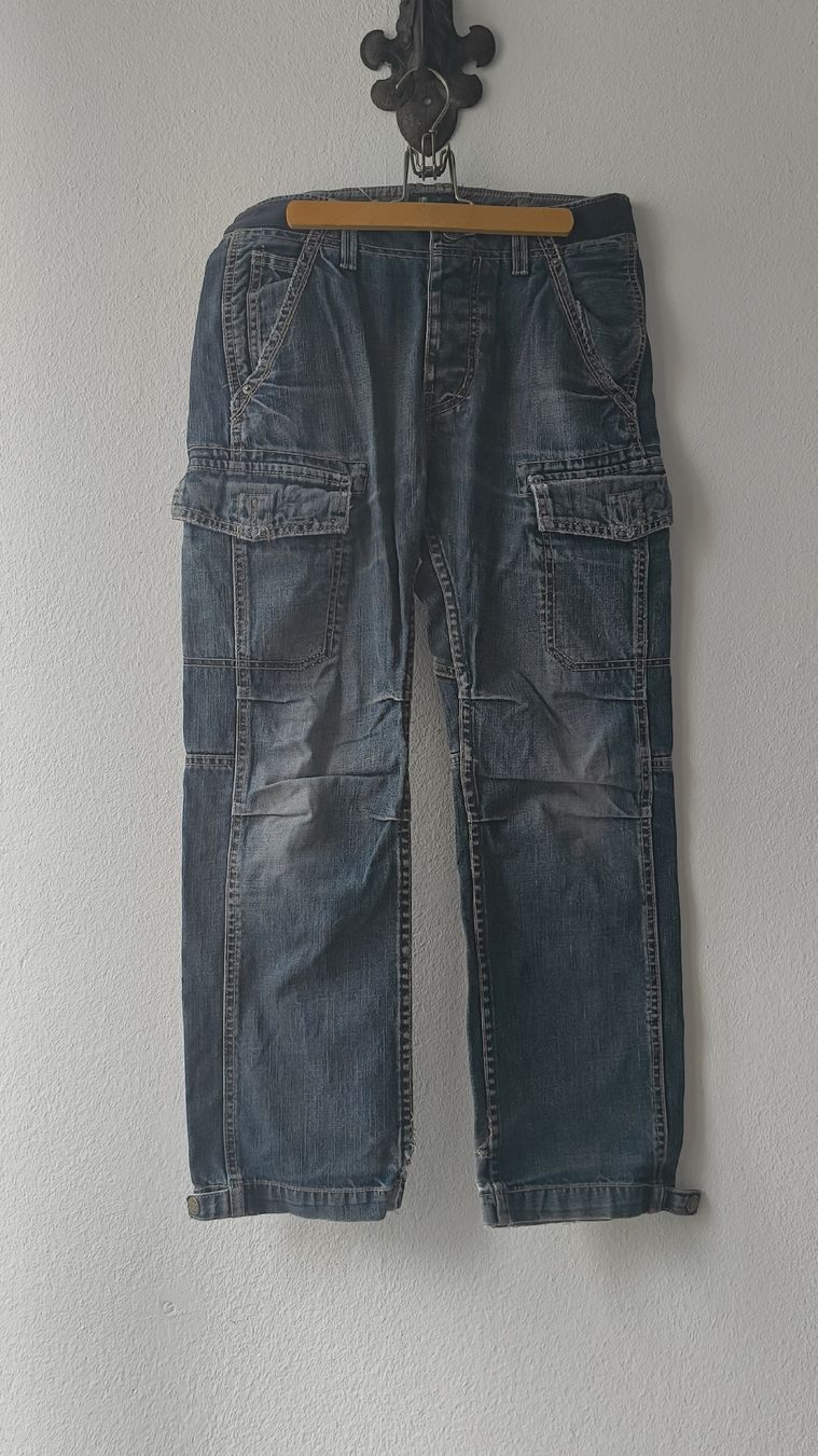 Jeans: Cargo- Jeans – D'occasion à Basel par Adam-sapfel