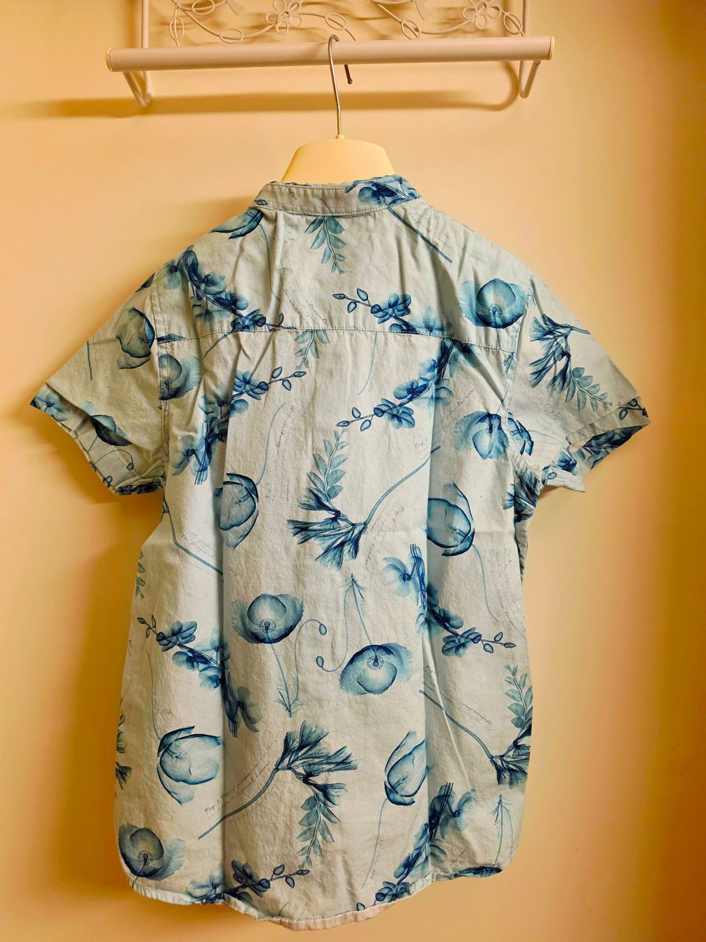 Next Chemises, T-shirts & Polos: hellblaues Sommerhemd Gr. 134 - wie neu – Neuf (Voir description) à Zürich par Pemberleys 1