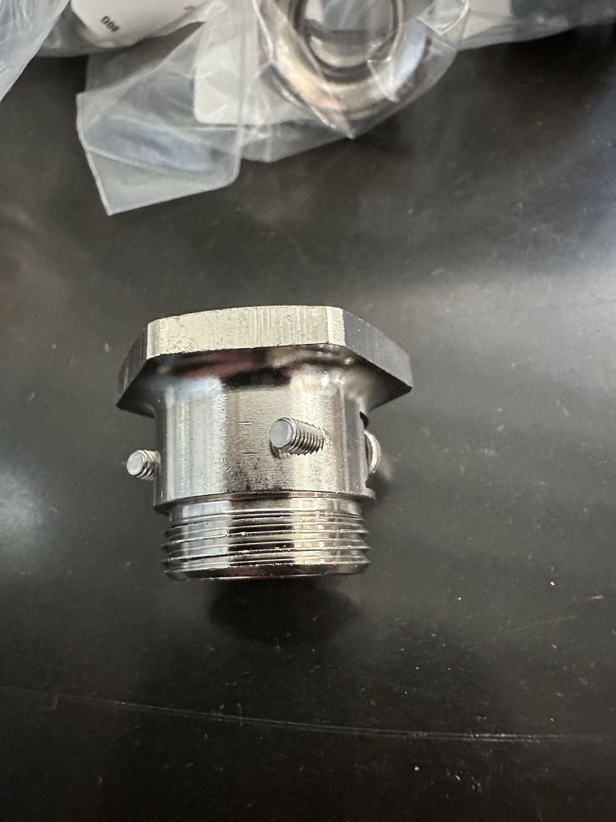 Kabel: Kabeldurchführungen industriequalität – Neu und originalverpackt aus Uster von Hinze01 2