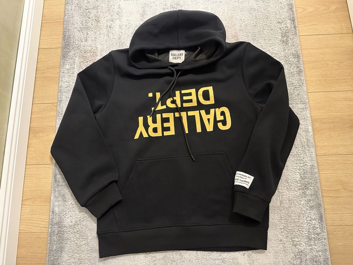 Pulls & Sweat-shirts: Gallery Dept.Gr:S Neu – Neuf avec emballage d'origine à Frümsen par Swissline90