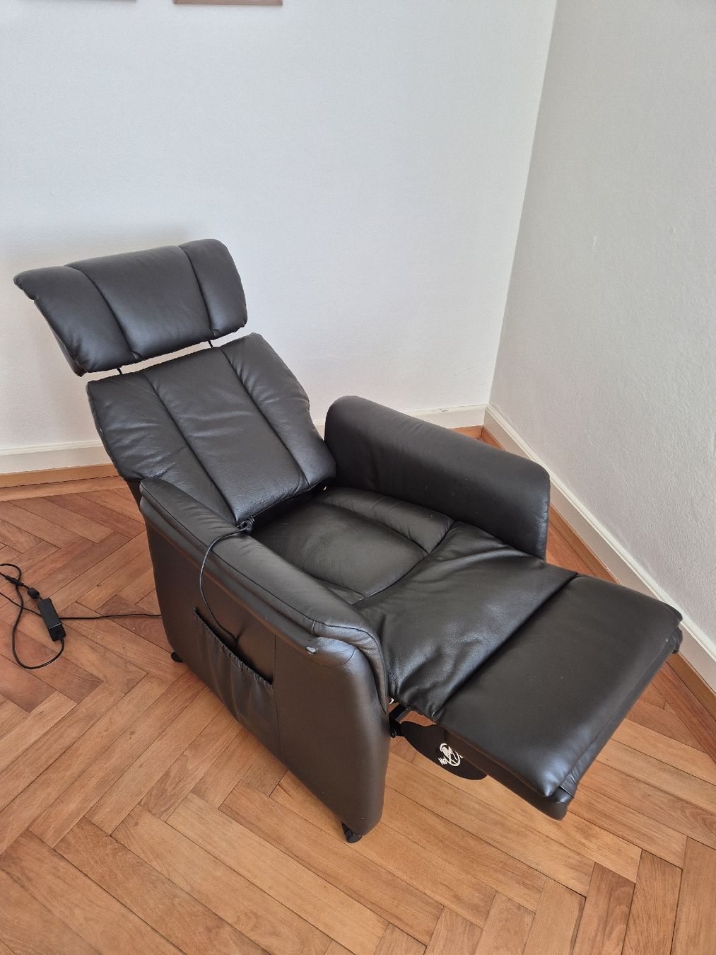 Poltrone: Relaxsessel elektrisch mit Aufstehhilfe – Usato da Zug venduto da g_raw 4