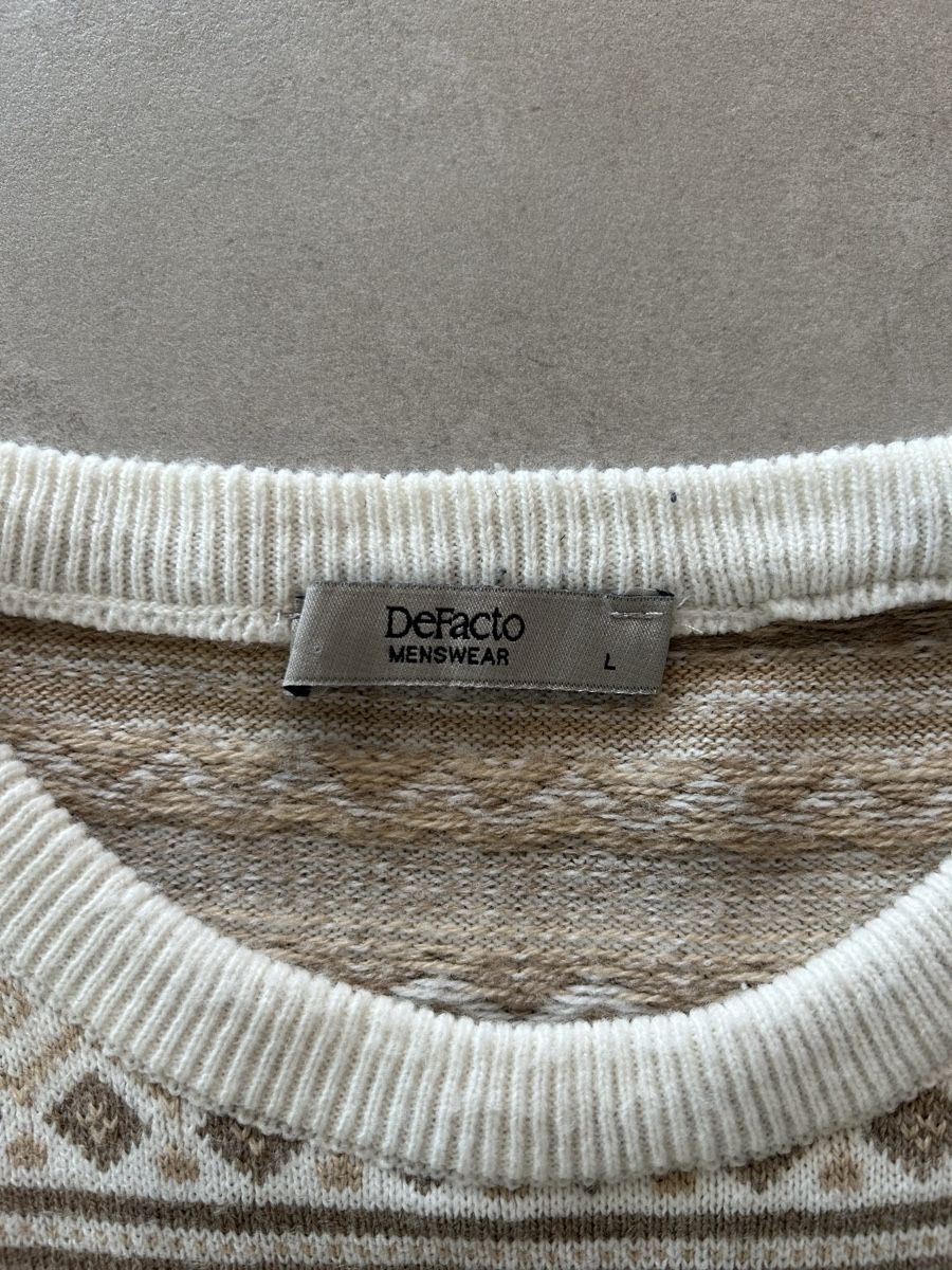 Maglioni & Felpe: Pullover von Defacto Grösse.L in Top Zustand – Usato da Lengnau BE venduto da M.Laib 2