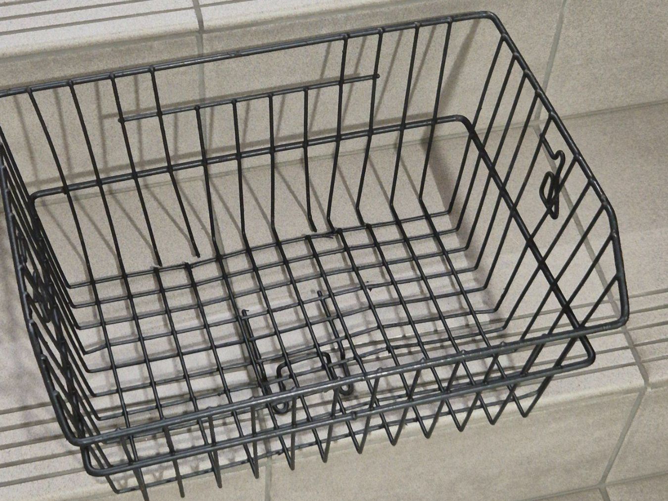 Pezzi di ricambio: Velo Korb Metall Schwarz – Usato da Fraubrunnen venduto da schlafenKuh