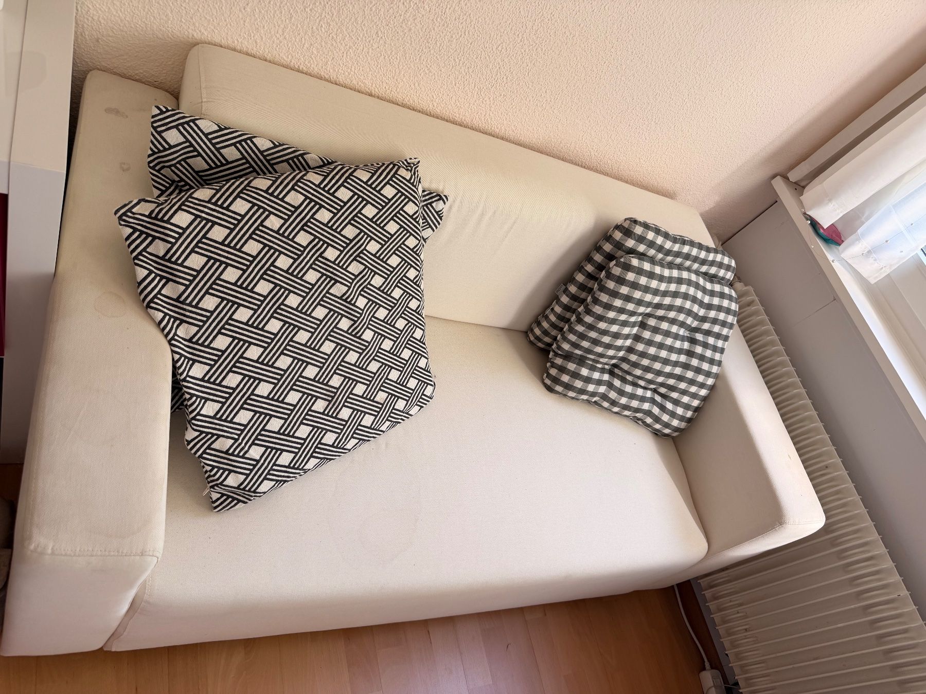 Ikea Sofas: Sofa weiss gebrauchter Zustand – D'occasion à Greifensee par dav_56sb