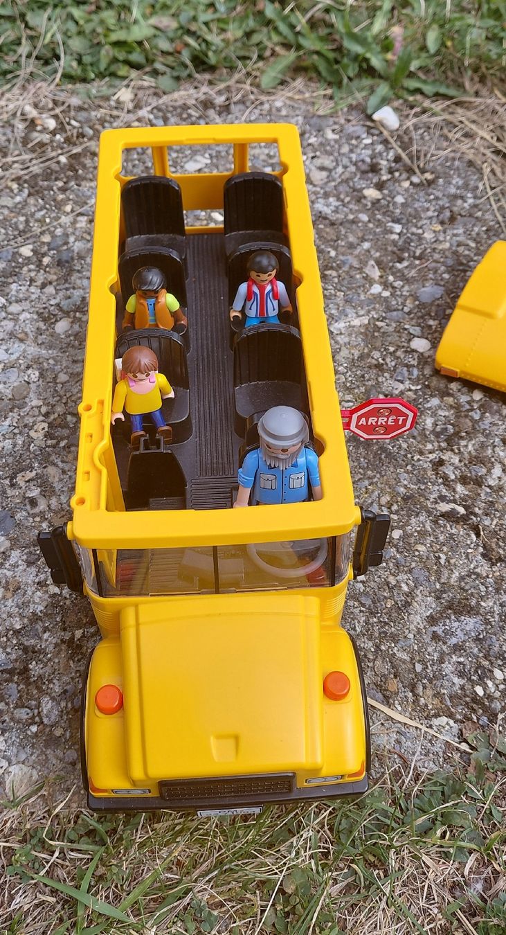Playmobil Giocattoli: Playmobil Schulbus – Usato da Bonaduz venduto da Angel1407 2