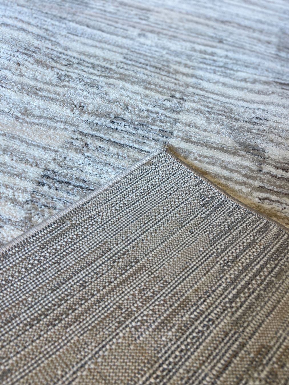 Teppiche: Moderner Designerteppich – Neu (gemäss Beschreibung) aus Zürich von NE-0 3
