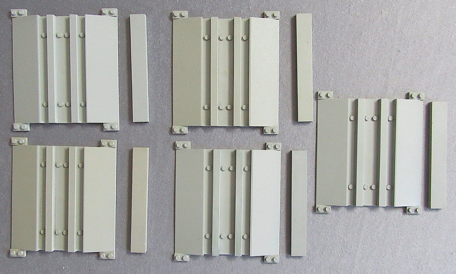Lego Kit di costruzioni: 5 hellgraue Lego Bahnübergänge - Lego Bahnübergang – Usato da Auenstein venduto da Padabimbim 4