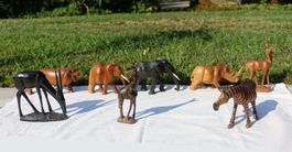 8 afrikanische Holzfiguren ca. 1960