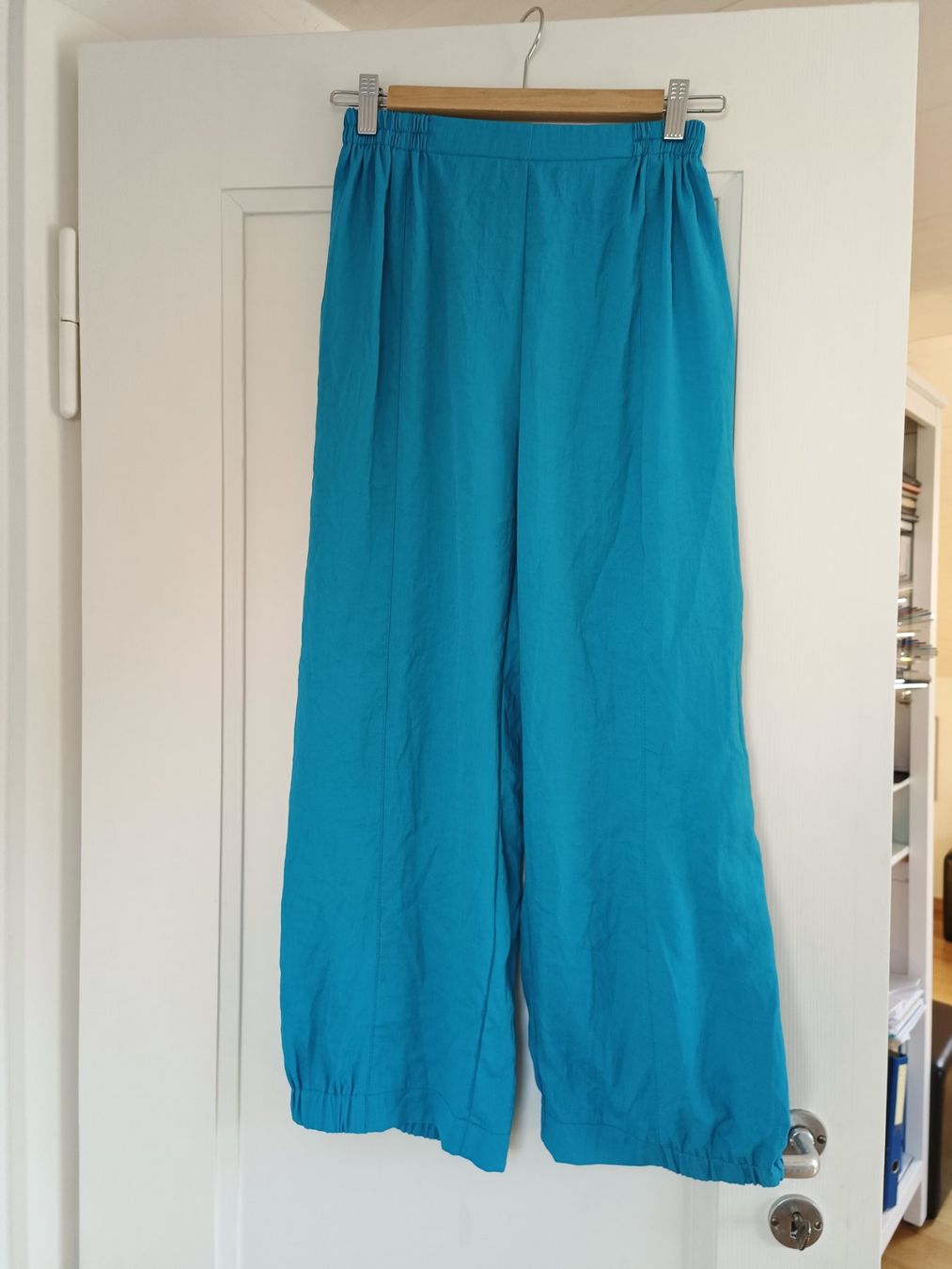 Hosen: Bequeme weite Hose – Gebraucht aus Aesch BL von Rerosa43 1
