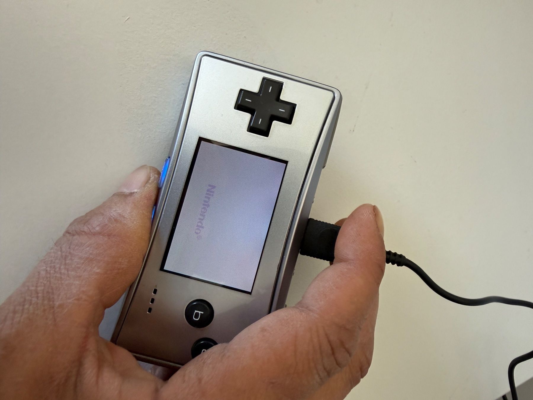 Nintendo Console: GamBoy Nintendo micro – Usato da Rämismühle venduto da miki.minka 3