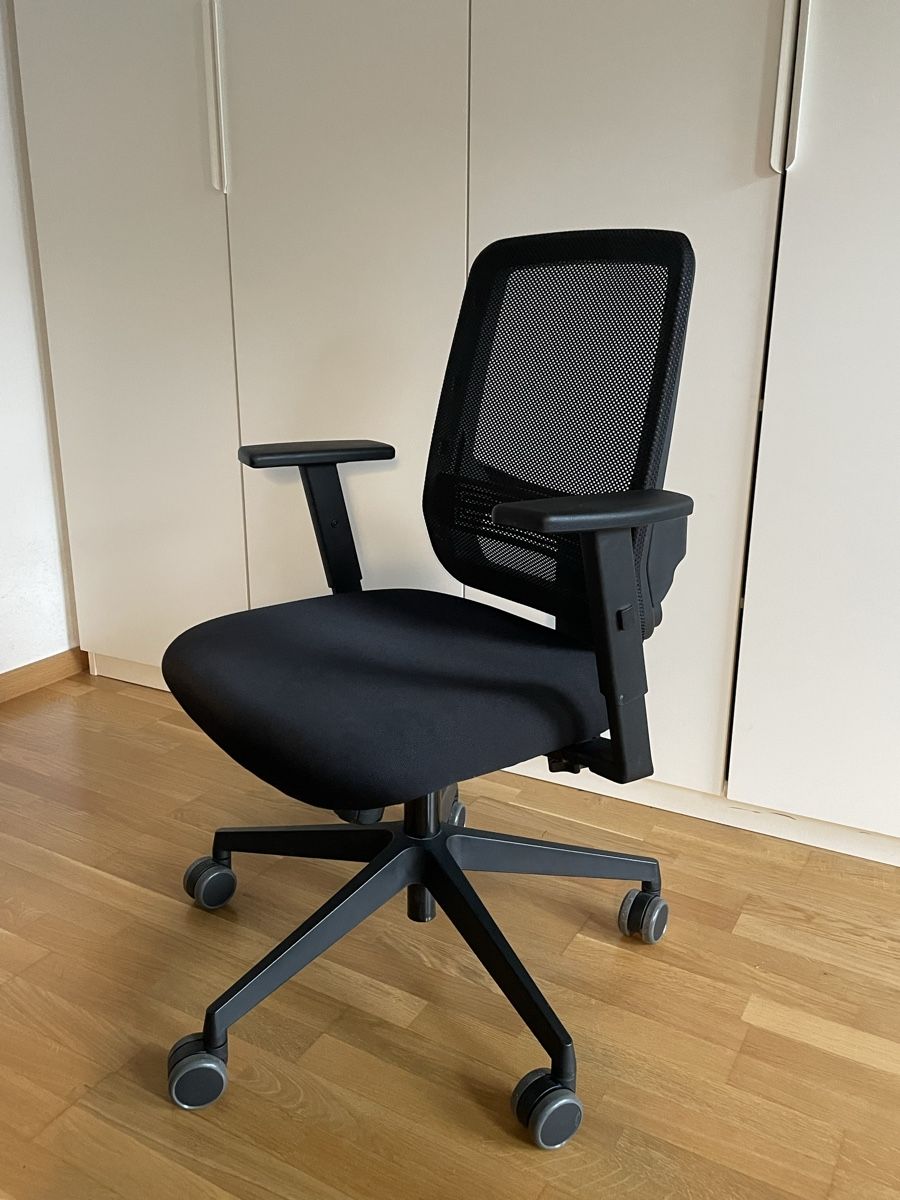 Stühle: Adjustable Office Chair – Gebraucht aus Zürich von Nicky_vdE 1