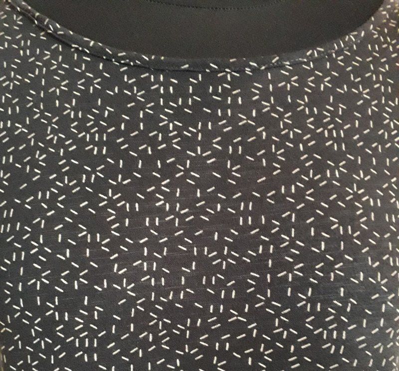 Opus T-shirt: OPUS T'shirt anthrazit/weiss, Grösse 36 – Usato da Baar venduto da Aatina 2