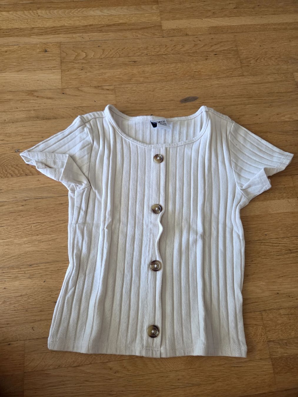 Blusen, T-Shirts & Tops: T-Shirt Gr. 146/152 – Gebraucht aus Root von Melissa011113