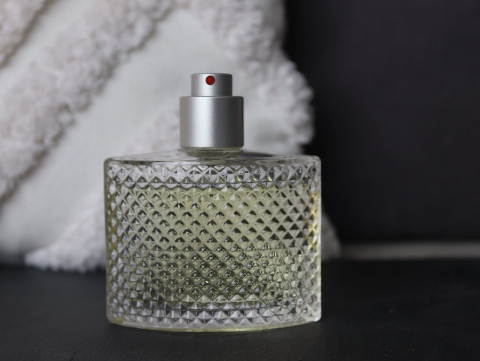 Profumi & Eau de Toilette: James Bond 007 Cologne Eau de Cologne 50ml – Nuovo (secondo la descrizione) da Dänikon ZH venduto da tug_m9b6 3