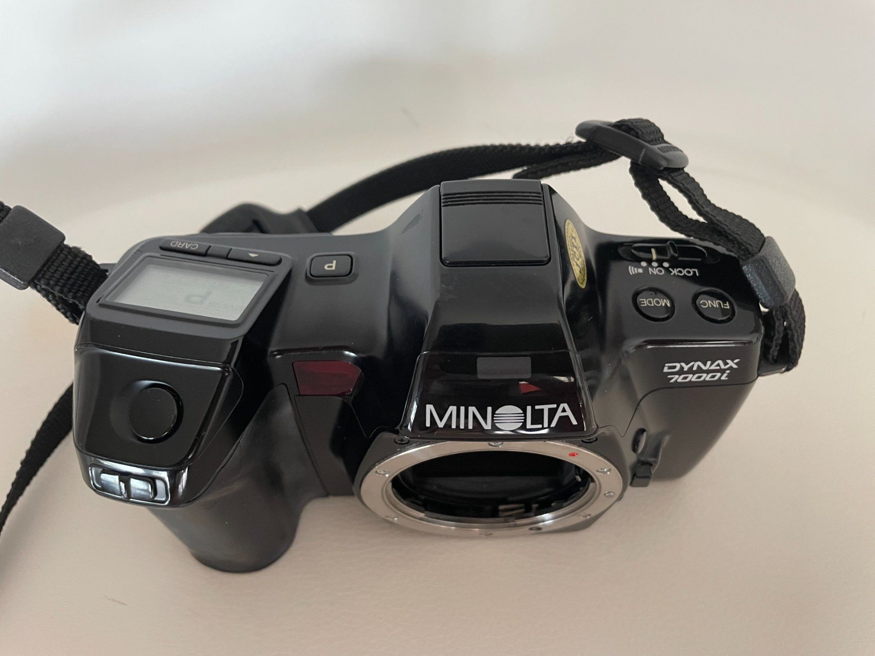 Minolta Fotocamera: Minolta Dynax 7000i – Usato da Petit Lancy venduto da gil_hr6v 1
