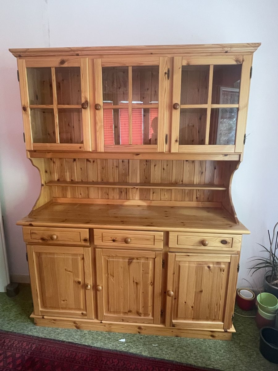 Credenze: Buffet aus Holz, abholen in Basel 4055 – Usato da Känerkinden venduto da Naebedra