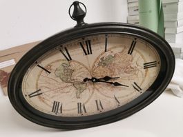 Wanduhr Oval Weltkarte mit Römischen Zahlen dunkel