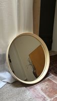 Runder Retro Spiegel beige