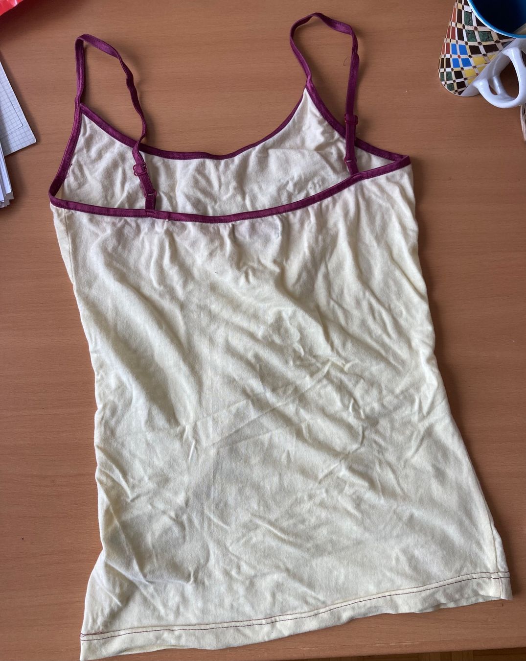Top: Spaghetti Top Baumwolle gelb mit Print – Usato da Wädenswil venduto da Minou_ql76 1