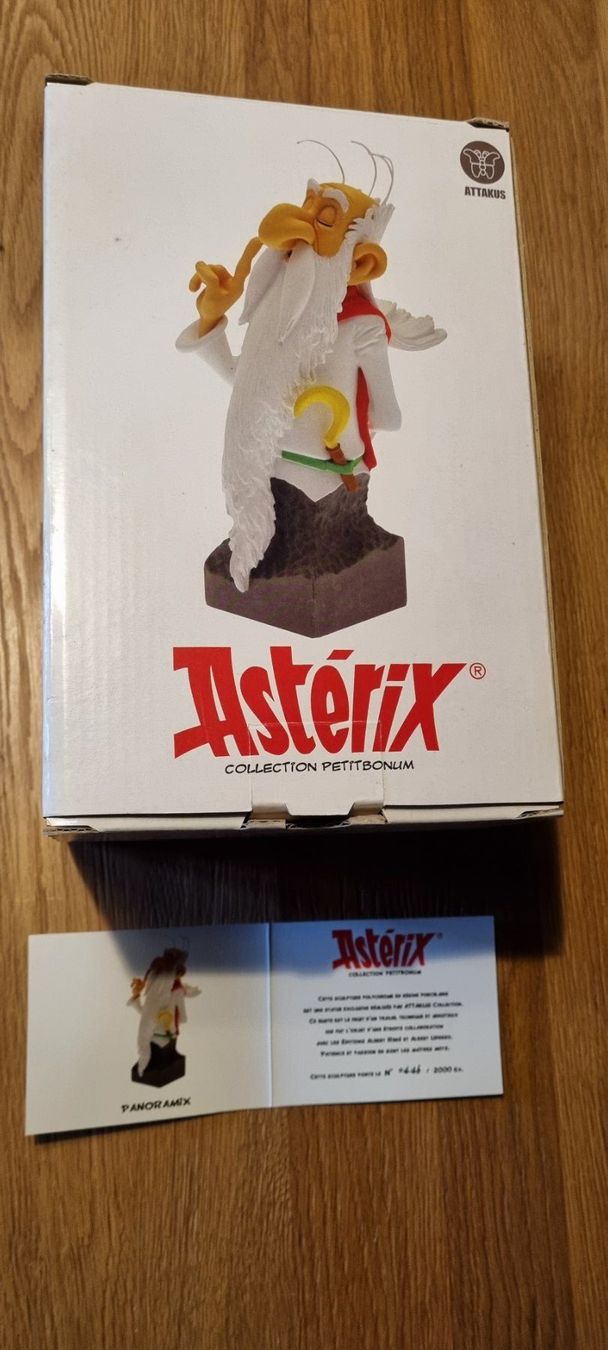 Comics: ASTERIX / PANORAMIX / ATTAKUS / Nr 446 / 2000 – Neu und originalverpackt aus Forel / Lavaux von valerian63