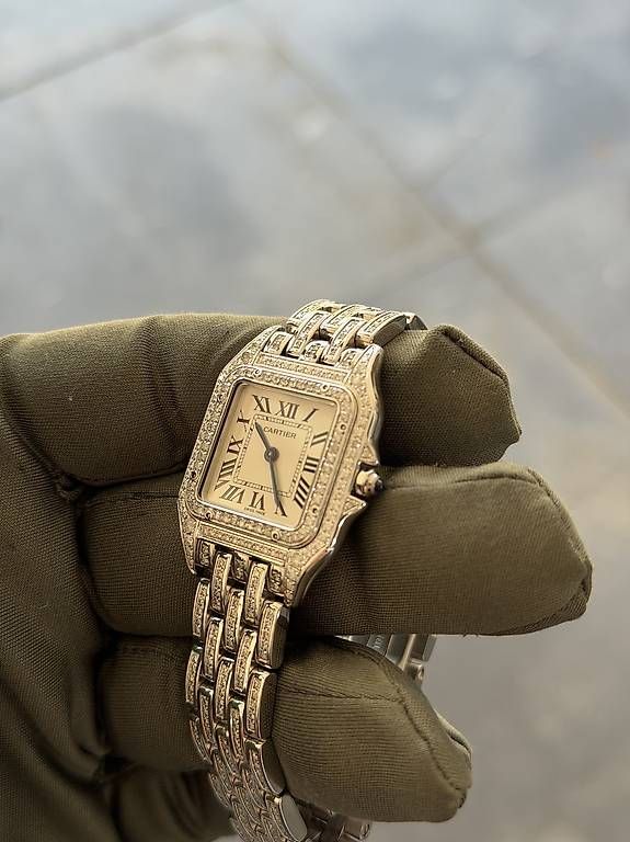 Uhren: Cartier panthere "ice out" medio – Gebraucht aus Lugano von Lugano_Time 1