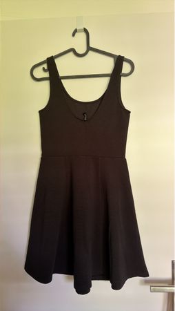 Schwarzes Kleid in Gr. 36