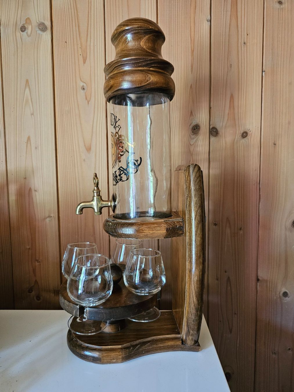 Verres: Getränkedispenser Brandy Glas Holz mit 4 Gläsern – D'occasion à Bigenthal par Westerngirl 1