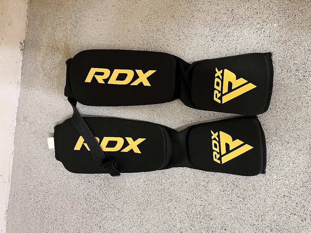 Protezioni & Imbottiture: RDX - Schienbeinschoner 2Paar – Usato da Steinhausen venduto da Ban-thu103