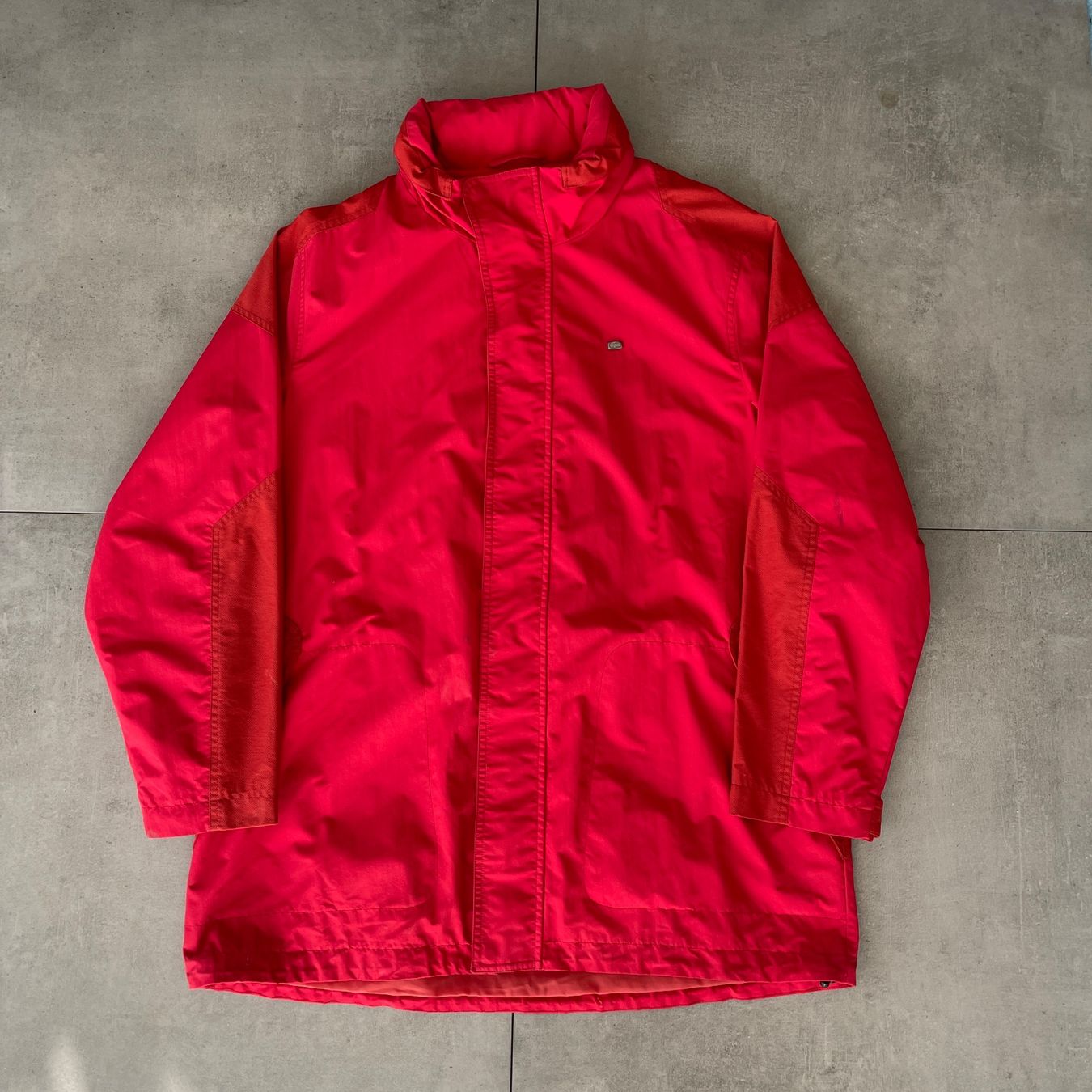 Giacche: 1990s LaCoste Vintage Rain Outdoor Jacket – Usato da Bern venduto da shoprestoredvintage