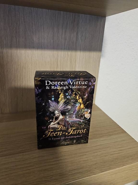 CD: Das Feen-Tarot  Doreen Virtue & Radleigh Valentine – Usato da Steinen venduto da Manjix