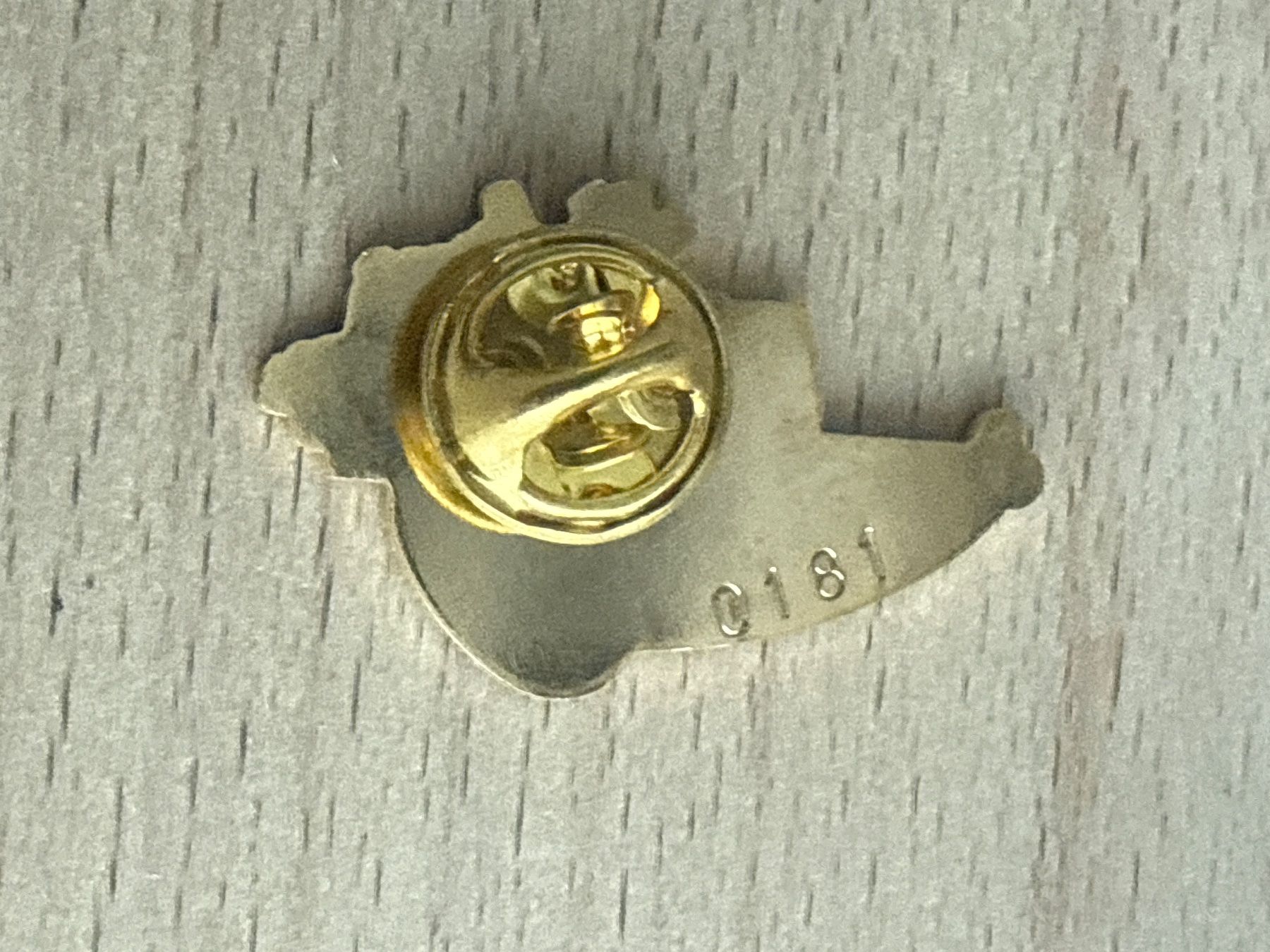 Placchette & Badge: Pin Pomjeeën Simmer Luxembourg – Usato da Glattbrugg venduto da Schweigmatt 1