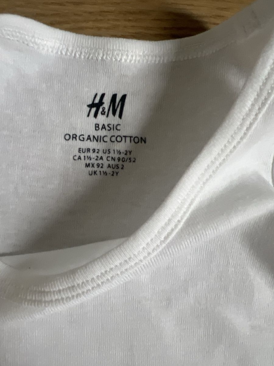 H&M Biancheria intima: Neu: Basic Organic Cotton Unterhemdli, Weiss, Gr. 92  – Nuovo (secondo la descrizione) da Oensingen venduto da katepe 2