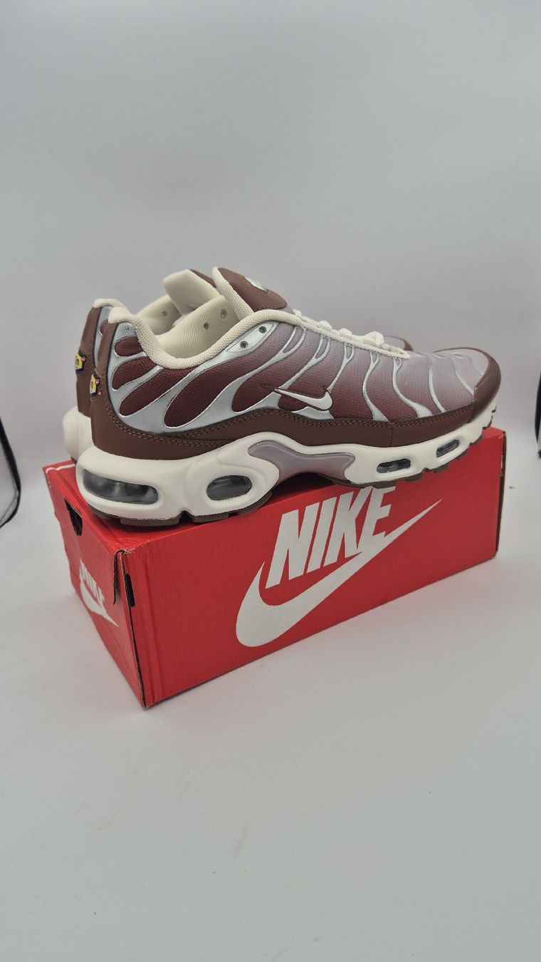 Nike Scarpe da uomo: Nike Air Max Plus Grösse 44 neu – Nuovo e nell'imballaggio originale da Nürensdorf venduto da kar_r6tc