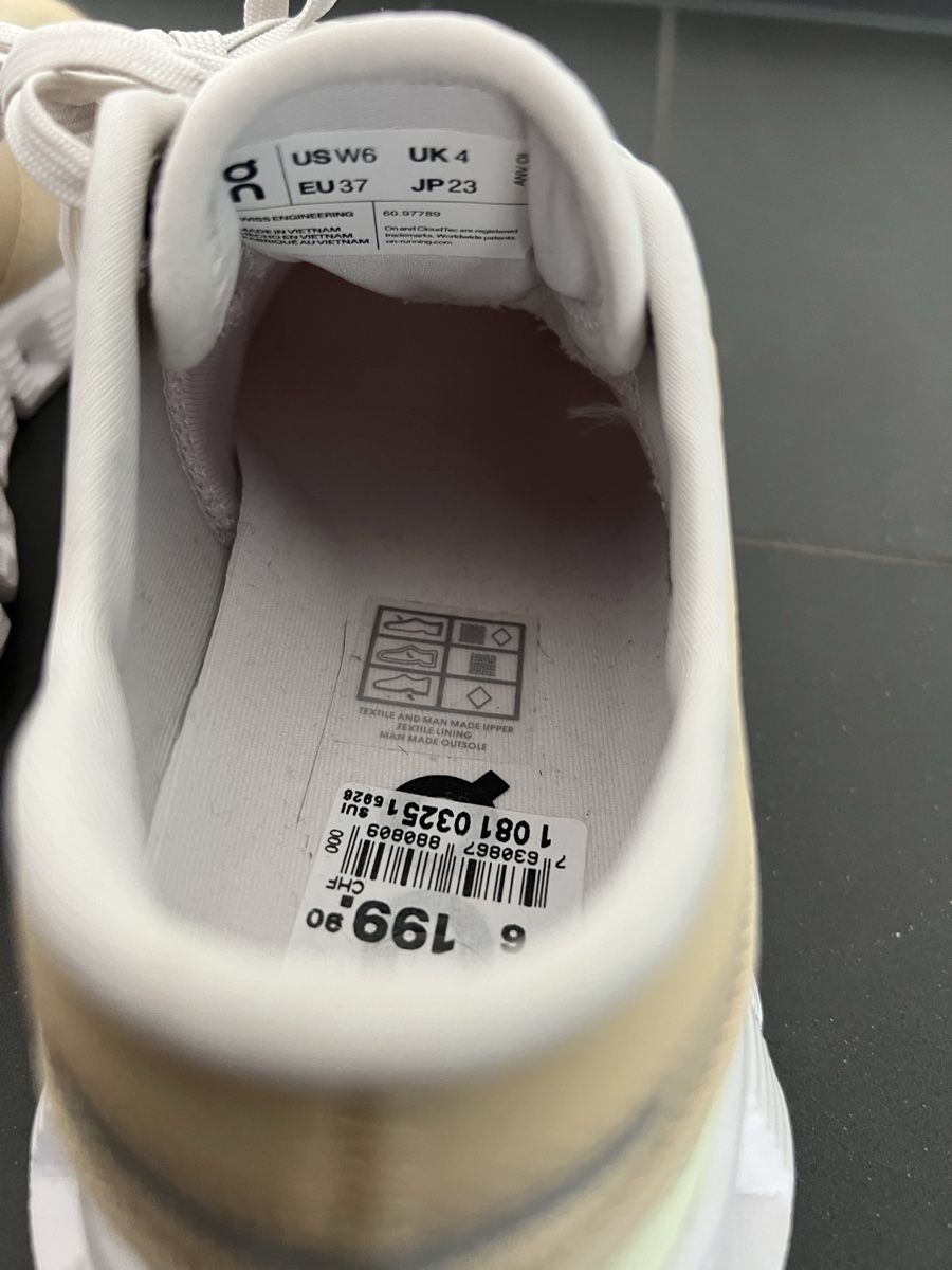 On Scarpe da donna: On Cloud Schuhe Gr: 37 – Nuovo e nell'imballaggio originale da Holziken venduto da 181281 7