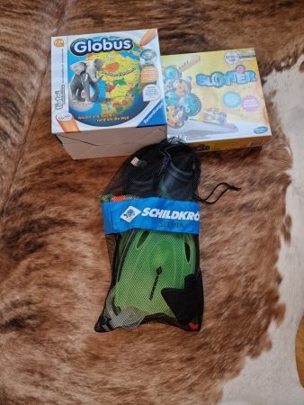 Ein ganzes Packet voll mit Bücher Spiele Kleider gr.164-170