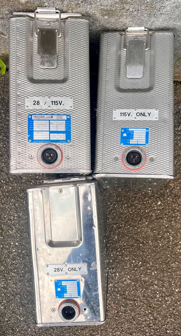 Contenitori edile: Airline Hot Liquid Container - 3 Stück – Usato da Ostermundigen venduto da airline-trolley 4