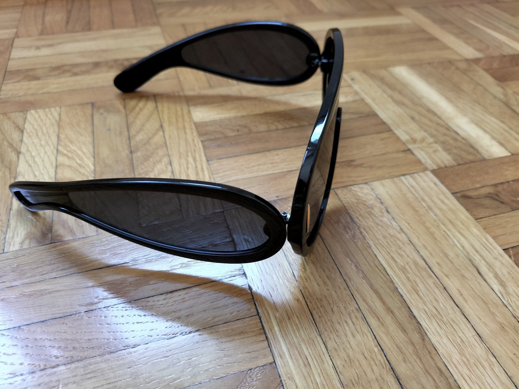 Occhiali & Lenti: Lunettes de soleil noires type masque neuves – Nuovo (secondo la descrizione) da Clarens venduto da fashionfou 2