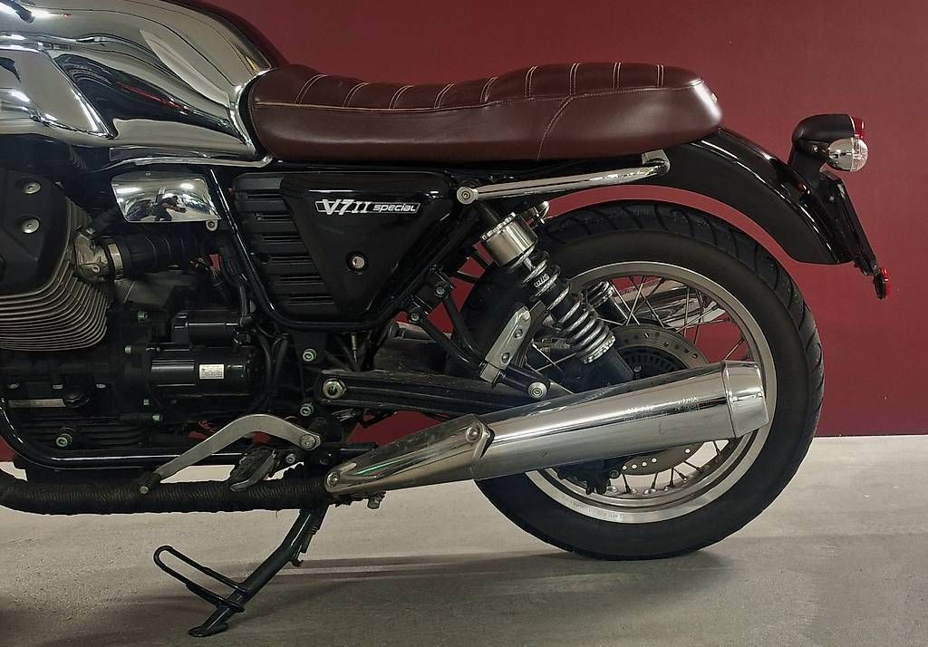 Strasse: Moto Guzzi V7 II special – Gebraucht aus Heiligkreuz (Mels) von Beyond-Auto 2