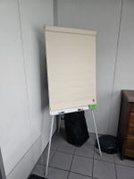 Lavagna a fogli mobili Bi-Office con treppiede  flipchart