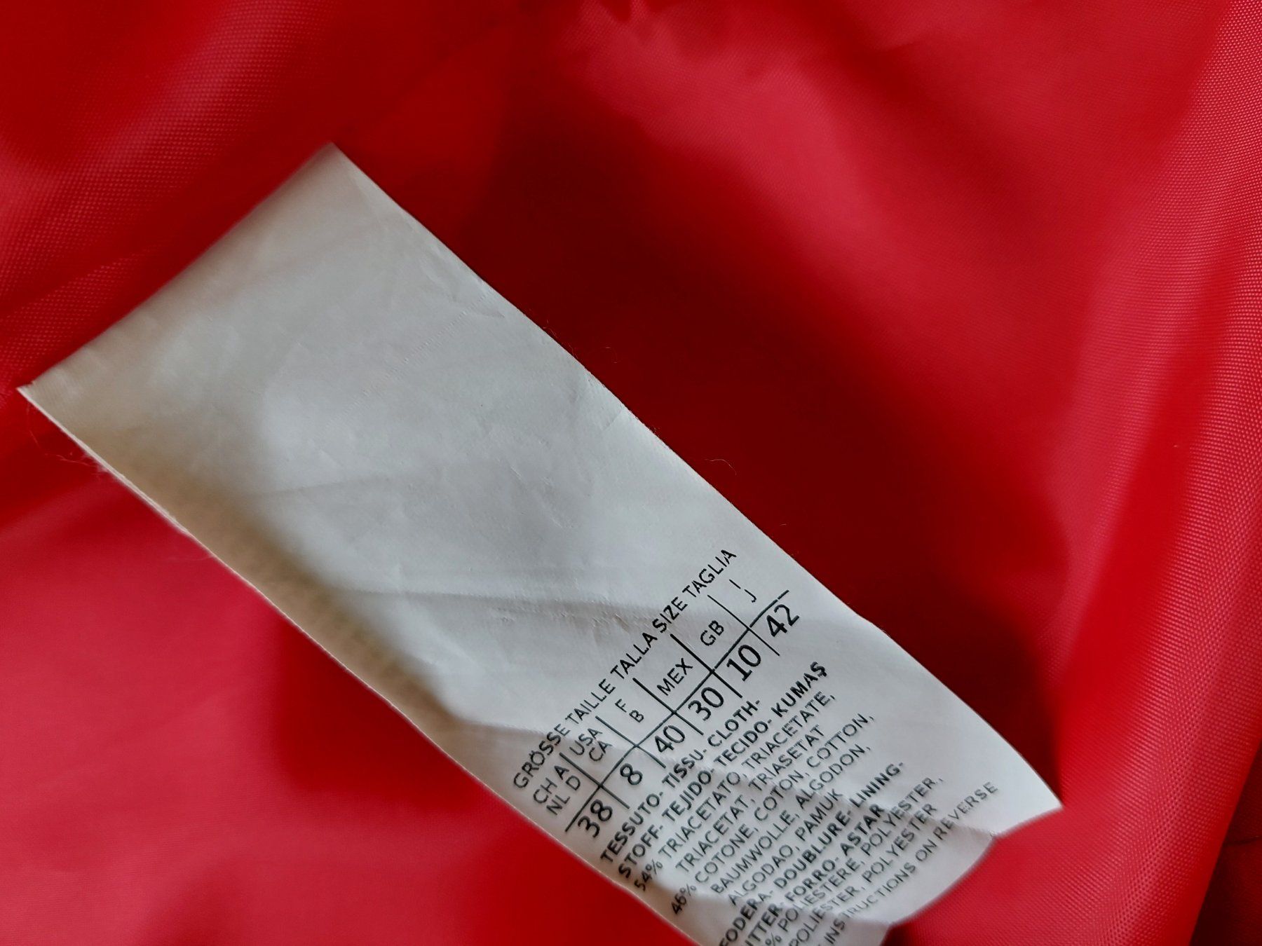 Cappotti: Mantel Damen Intrend Max Mara rot 36 38 – Usato da Zürich venduto da Julia0123 5