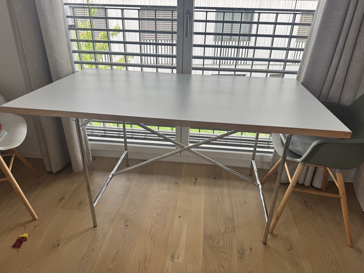 Bureaux: RICHARD LAMPERT EIERMANN TISCH – Neuf (Voir description) à Kappel am Albis par Menazee 1