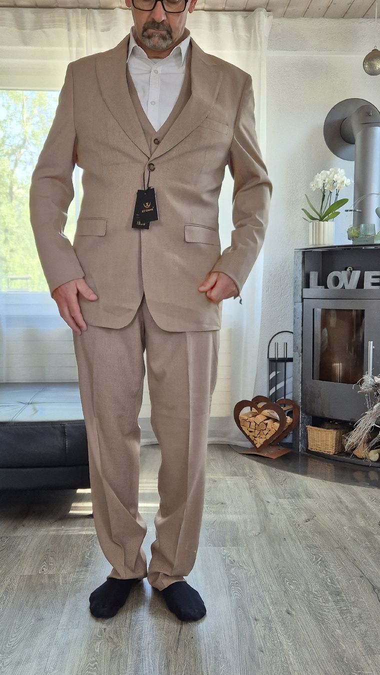 Completi: Anzug Gr. 58, beige, 3-teilig – Nuovo e nell'imballaggio originale da Münsingen venduto da Tinu14