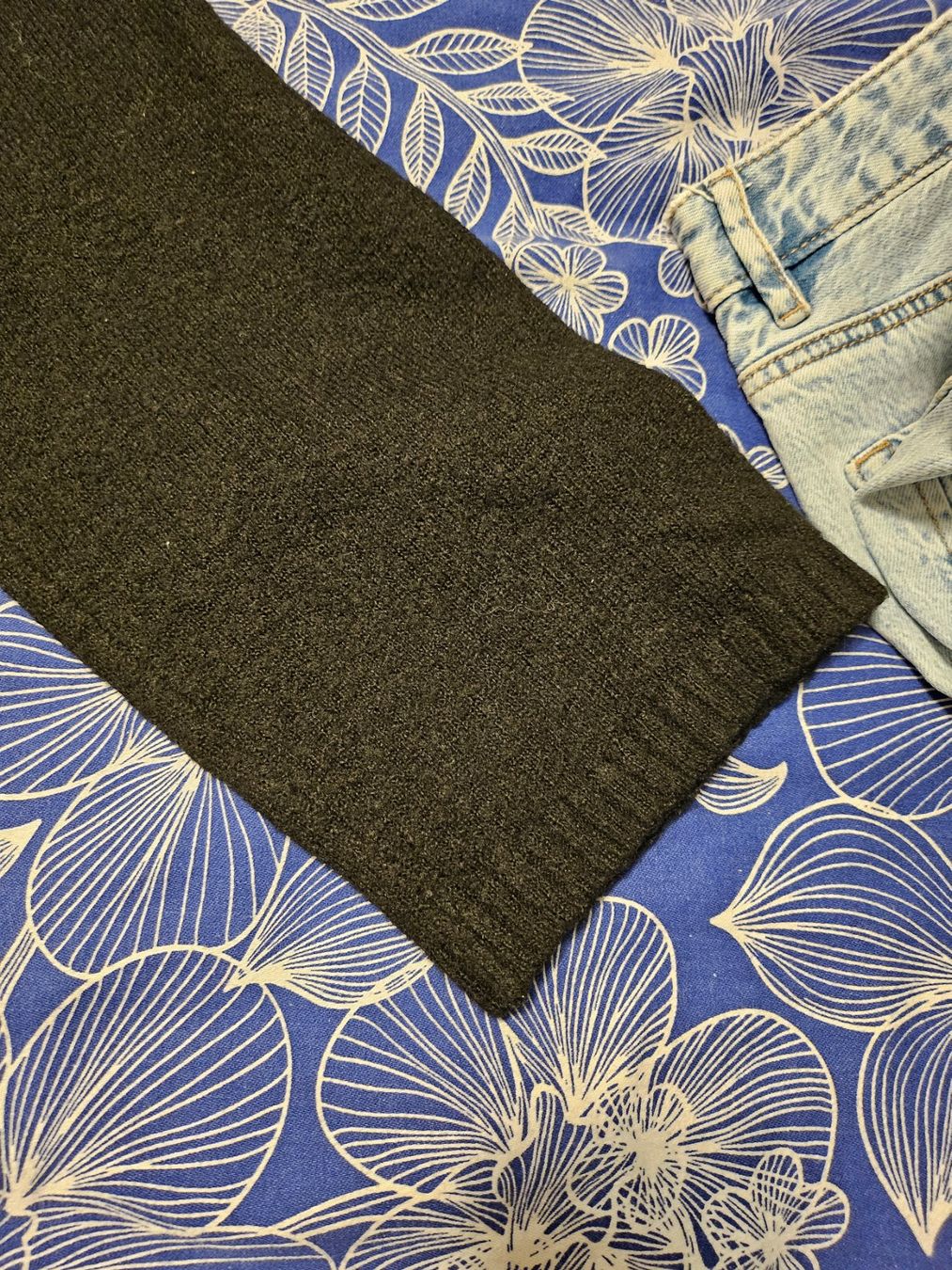 H&M Pullover & Sweatshirts: Pullover gr S H&M – Gebraucht aus Dietikon von Eleda 2