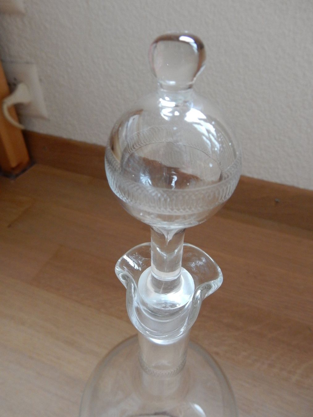 Caraffe: antike Likörflasche mit Muster Glas Schnaps Flasche Karaffe – Usato da Jona venduto da simongarden 2