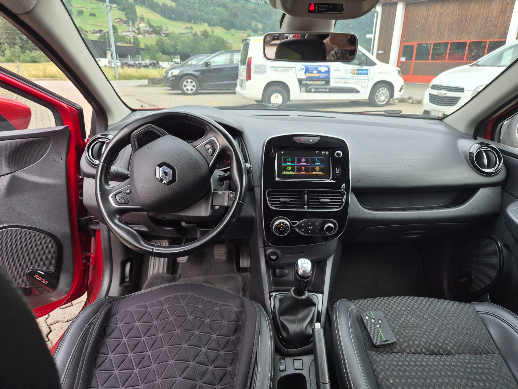 Renault Autos: Renault Clio 0.9TCe Intens – D'occasion à Zweisimmen par schloessli-garage 3
