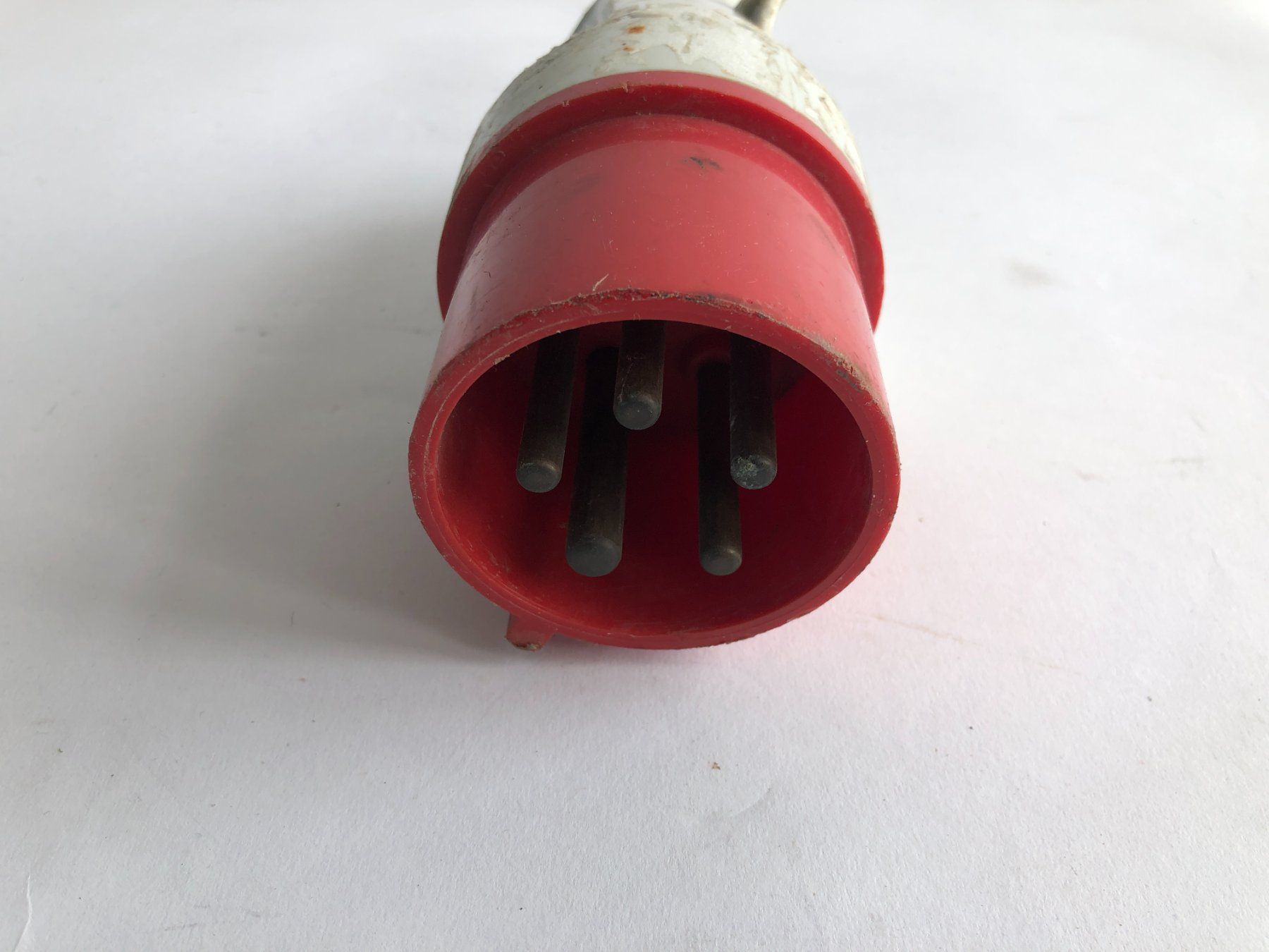 Spine: CEE Stecker 5-polig, 230/400V, 32A – Usato da Huttwil venduto da Thoste 3