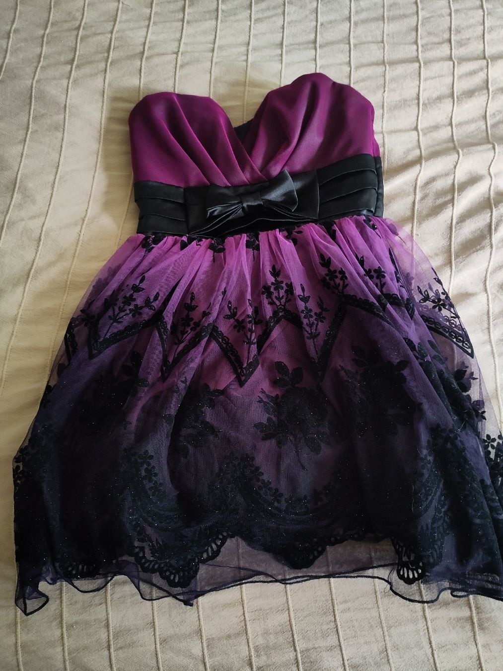 Robes: Abendkleid – D'occasion à Zürich par Seleine