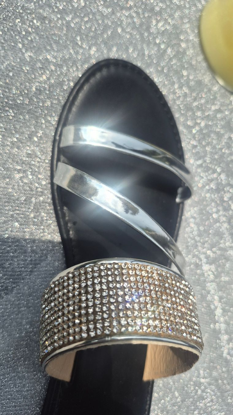 Chaussures femmes: Sandali donna argento e strass tg 37 – D'occasion à Giubiasco par Stefaniav 2
