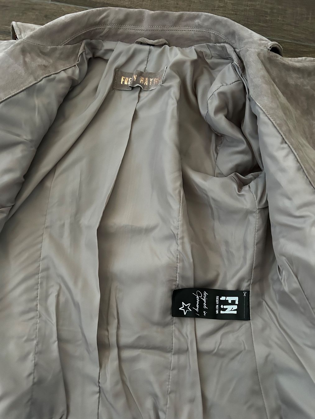 Giacche: Leder Jacke neu – Nuovo (secondo la descrizione) da Pratteln venduto da Liliana2905 2