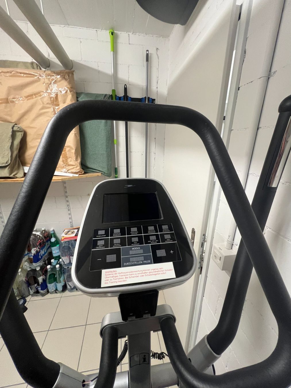 Hometrainer: Crosstrainer Ergometer (elliptical X8) – Gebraucht aus Oberentfelden von Bianka1 2